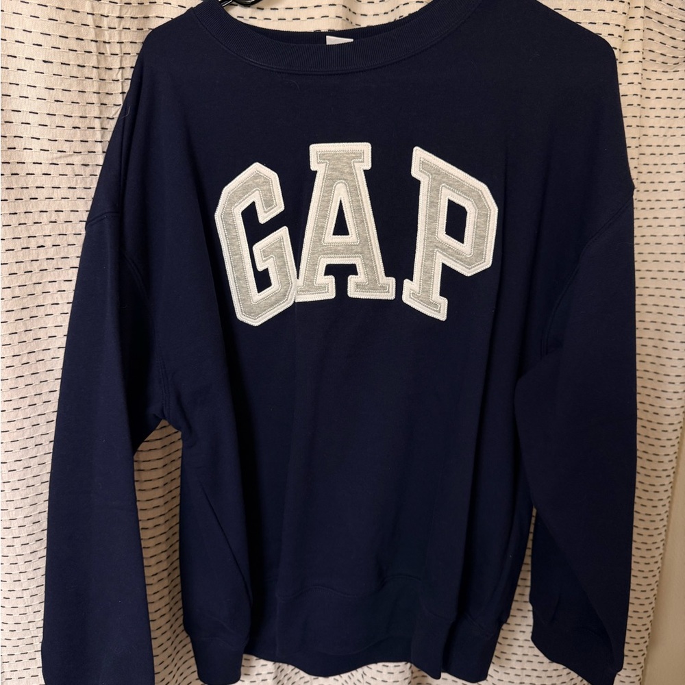 NWT GAP Women's Dark Blue Crewneck Sweatshirt